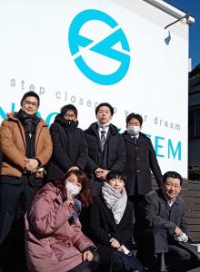 正月_看板前集合_社長なし