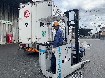 フォークリフトオペレーター