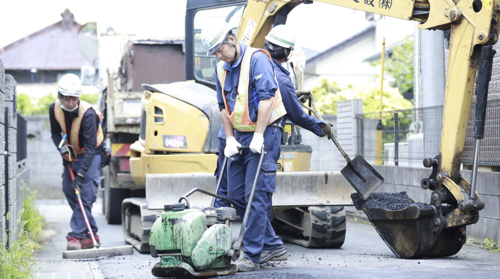 地域の道路をつくる　現場作業スタッフ　未経験歓迎