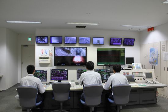 設備管理 モニター監視による焼却炉運転管理