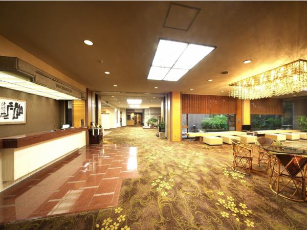 ホテルフロント(レストラン宴会部)スタッフ