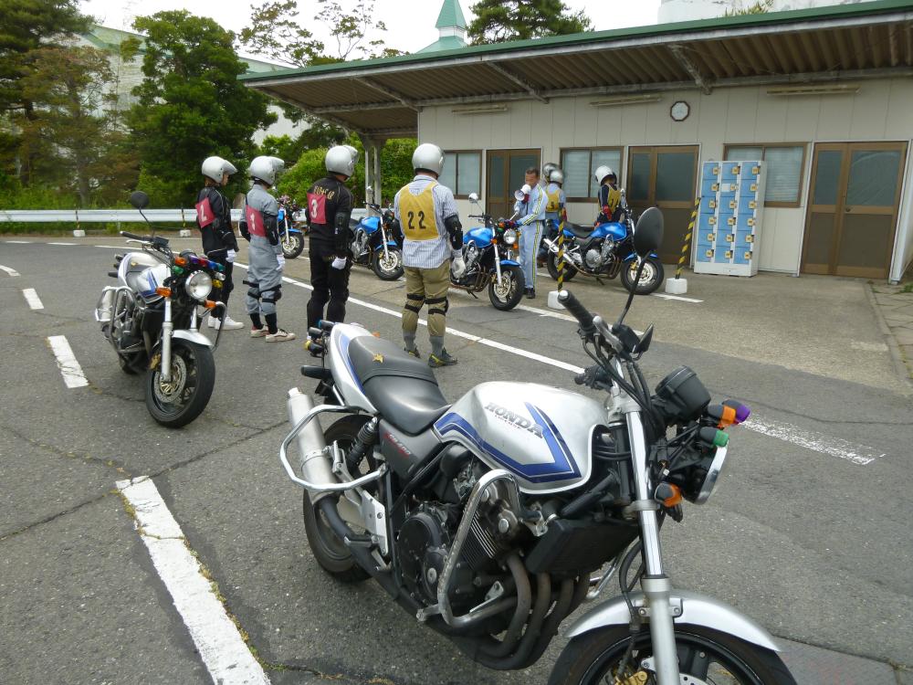 未経験OK！教習指導員候補生！AT限定免許でも応募可能
